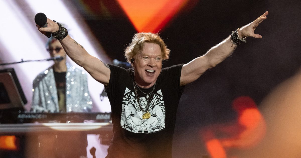 axl-rose-net-worth-2024-inside-the-rock-legends-dollar200-million-musical-empire